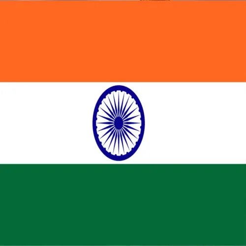 استخراج فيزا الهند من الكويت 26 موظف في مكتب الصقر يساعد عميل في تجهيز أوراق استخراج فيزا الهند من الكويت