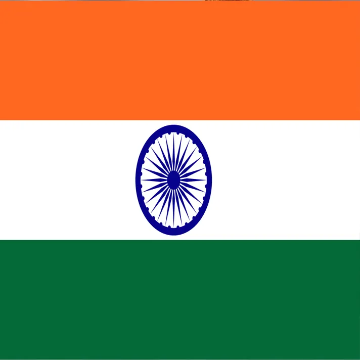 استخراج فيزا الهند من الكويت 7 موظف في مكتب الصقر يساعد عميل في تجهيز أوراق استخراج فيزا الهند من الكويت